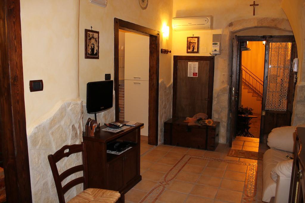 Domusfrumenti Oria (Brindisi) Quarto foto